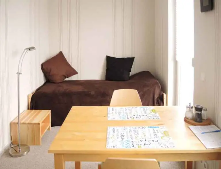 Wohnbereich Apartment "Ohre" mit Ausgang zur Dachterrasse